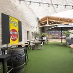Syrah Apartment *